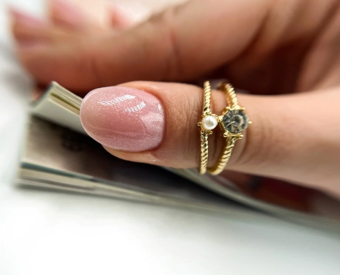 Manicure Trattamenti mani - Alexandra Crisu Nails